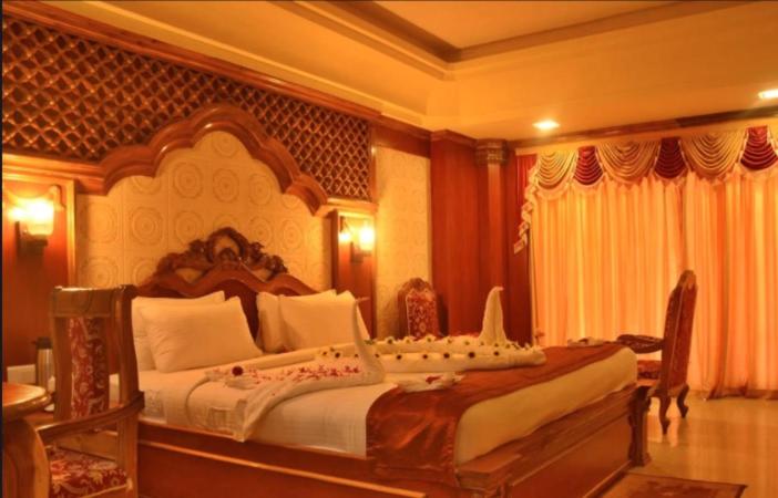 اتاق استاندارد با چشم‌انداز دریا, Nrs Royal Palace