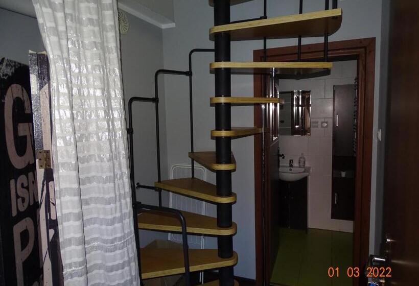 اتاق استاندارد سه نفره, Noclegi Nad Morzem U Kasi