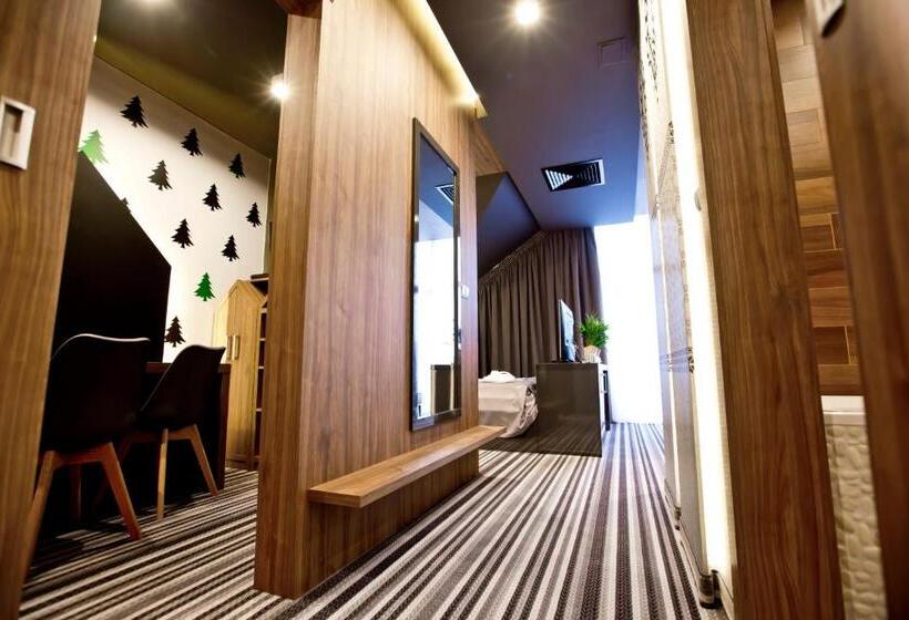 家庭间, Bacówka Radawa & Spa