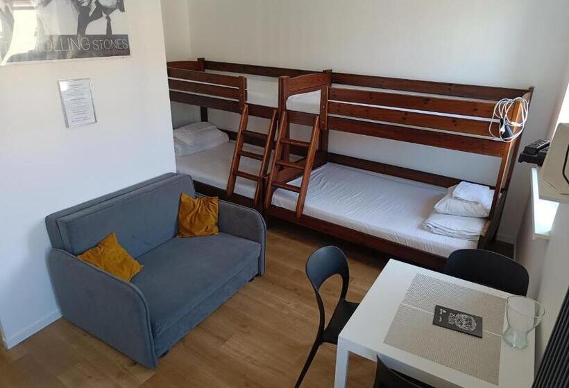 استودیوی استاندارد, Blues Rooms