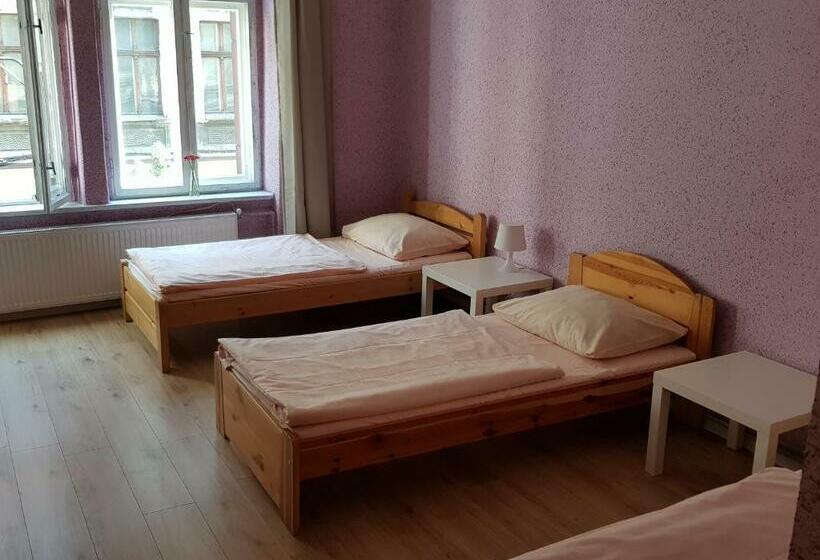 スタンダードトリプルルーム, Kaktus Guest House