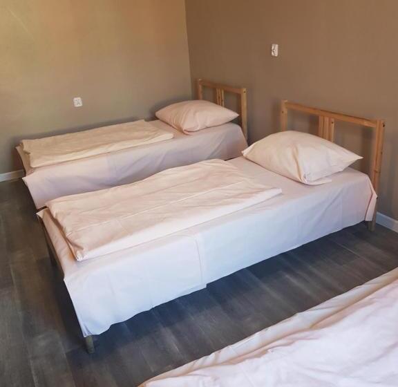 スタンダードトリプルルーム, Kaktus Guest House