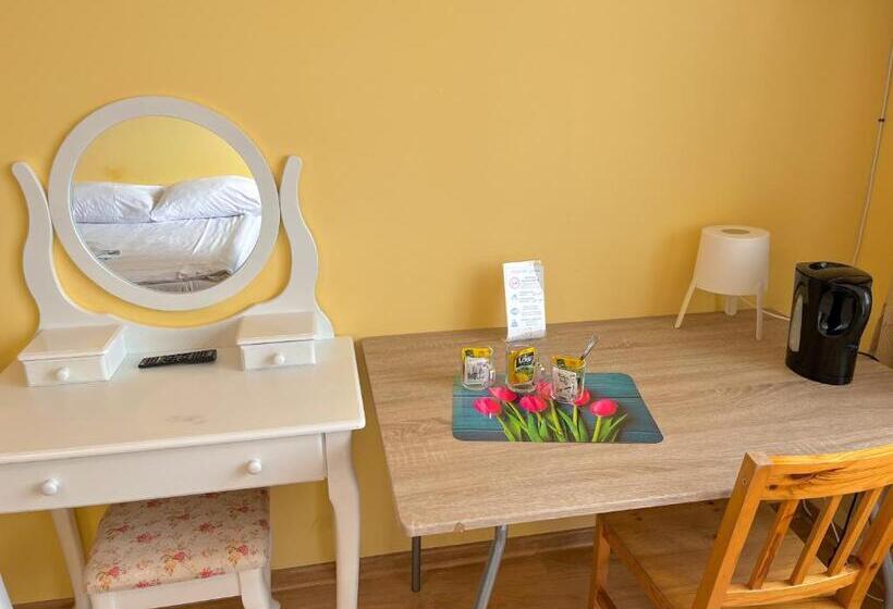 Номер Стандарт Трехместный, Hostel Dv Morski   Z Prywatnymi łazienkami