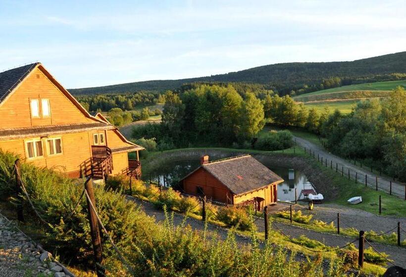 اتاق استاندارد سه نفره, Bieszczadzki Ośrodek Wypoczynkowo Konferencyjny Danfarm