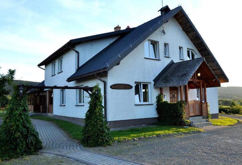 اتاق استاندارد سه نفره, Bieszczadzki Ośrodek Wypoczynkowo Konferencyjny Danfarm