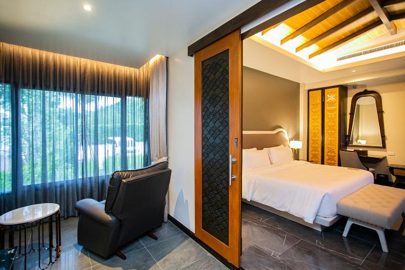 اتاق استاندارد با تخت بزرگ, Phukalini Luxury Pool Villa & Onsen Sha Plus Certified