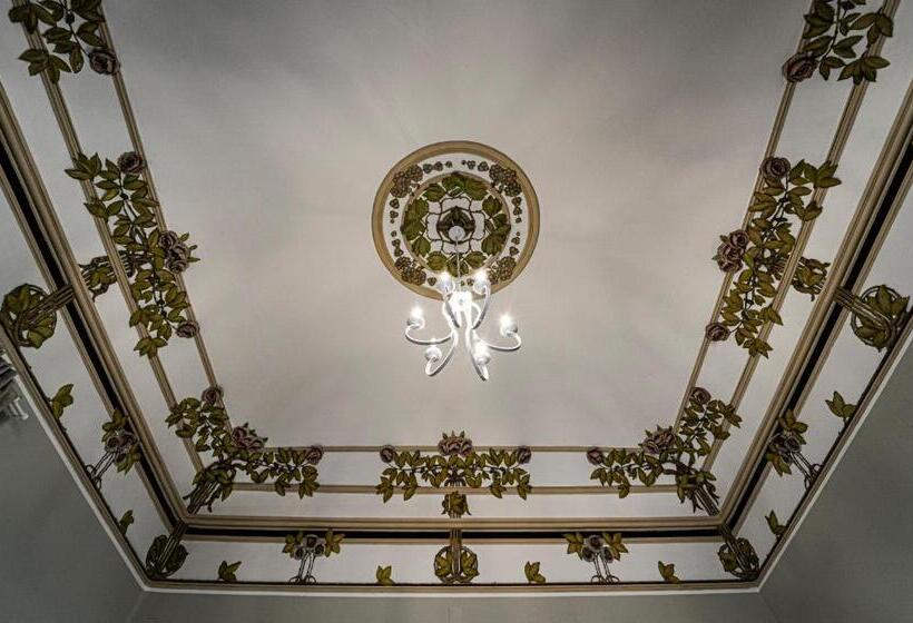 اتاق لوکس, Gli Specchi Di Archimede