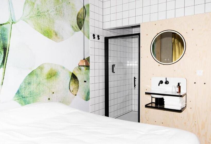 اتاق استاندارد, Moloko  Just A Room  Sleep&shower Digital Key By Sms