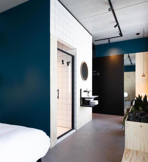 اتاق استاندارد با تخت بزرگ, Moloko  Just A Room  Sleep&shower Digital Key By Sms