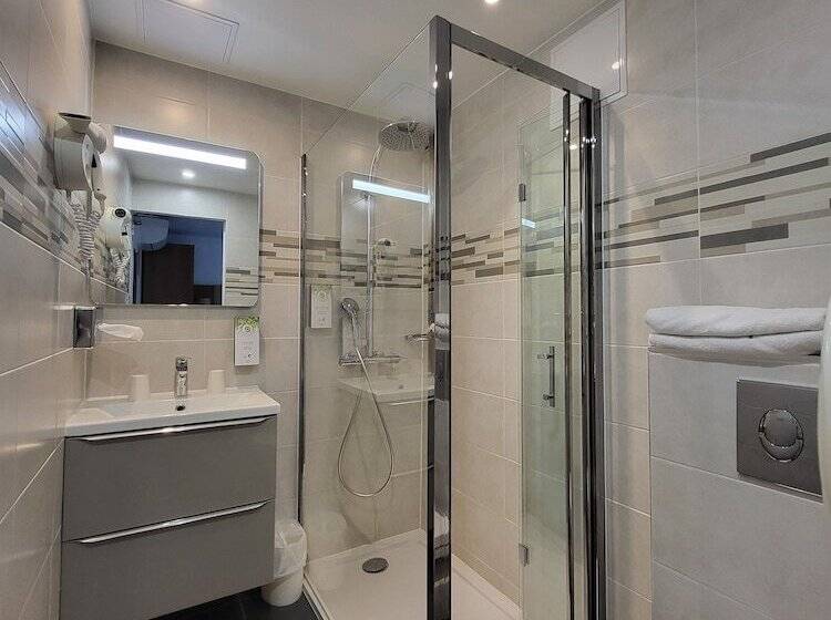 Номер Стандарт, Kyriad Saint Quentin En Yvelines  Montigny