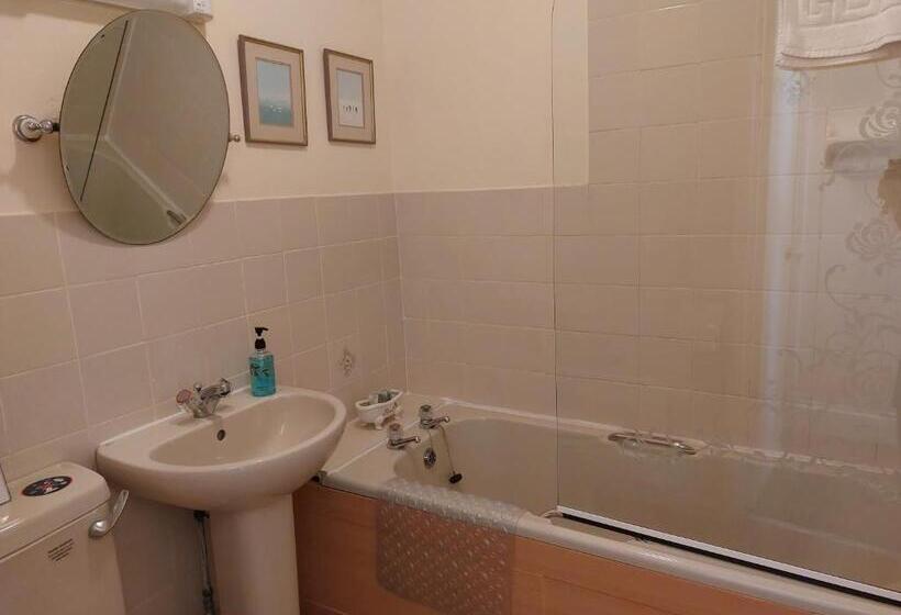 Номер Стандарт, The Norwood