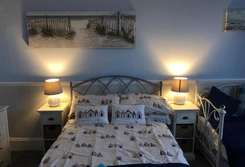 スタンダード４人部屋, The George B&b
