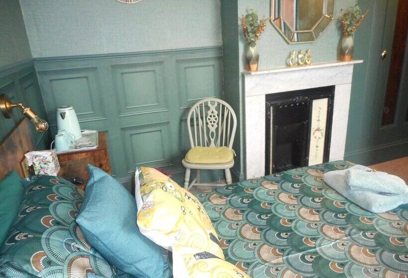 エコノミールーム, The George B&b