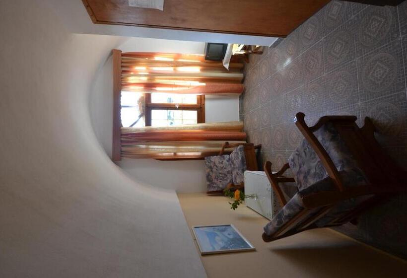 استودیوی استاندارد, Villa Georgia