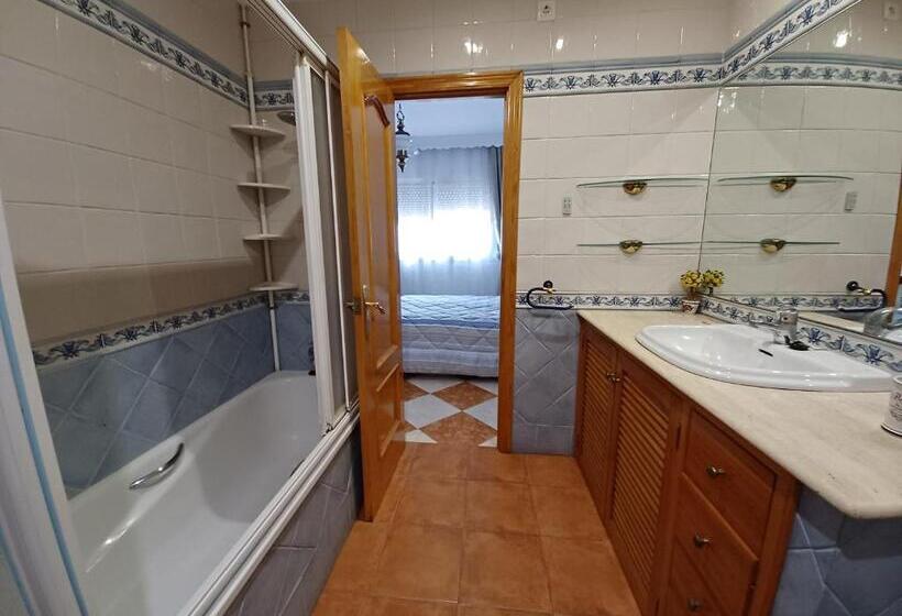 سوییت, Gibraltar Views Guest House