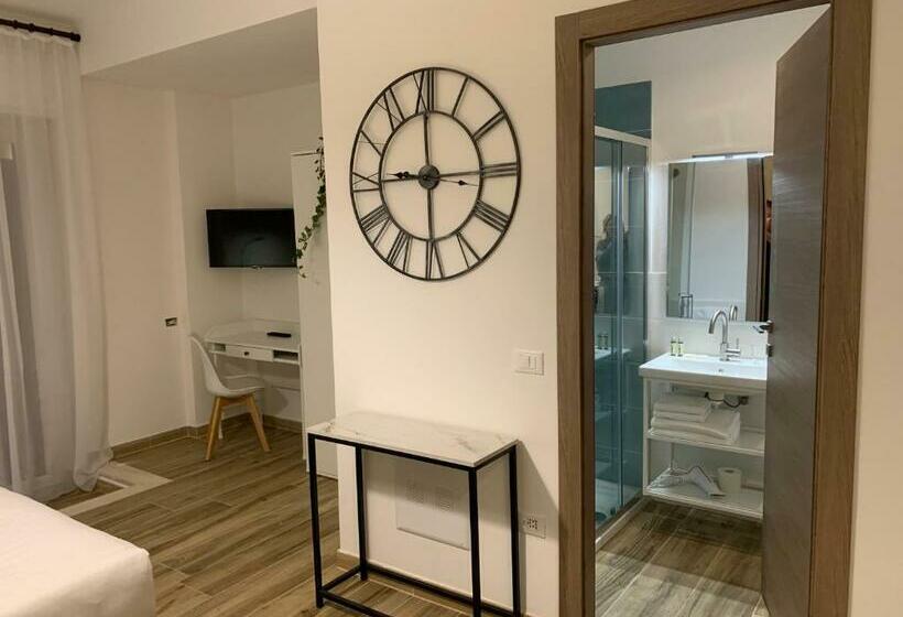 استودیو استاندارد با بالکن, Residenze Asproni Serviced Apartments