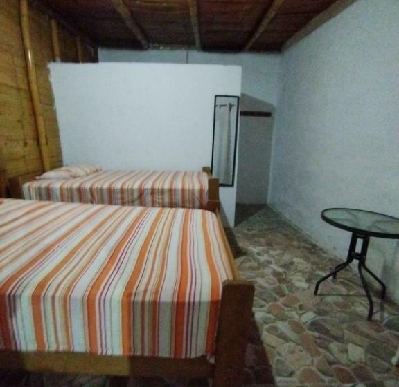 اتاق استاندارد, Hospedaje Sumarfe