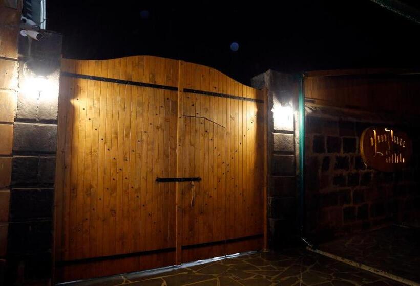 اتاق استاندارد, Onoyi Tun Guest House