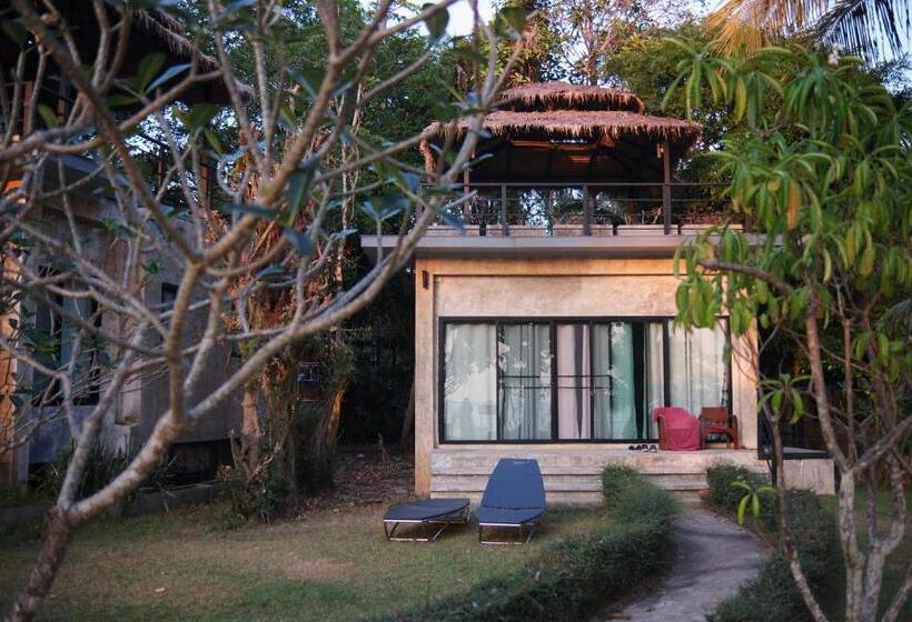 اتاق لوکس با تخت بزرگ, Kohmak Homehug&beachclub