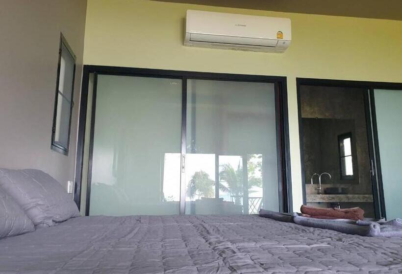 اتاق لوکس با تخت بزرگ, Kohmak Homehug&beachclub