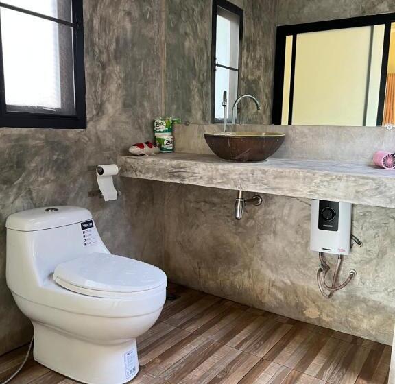 اتاق استاندارد با تخت بزرگ, Kohmak Homehug&beachclub