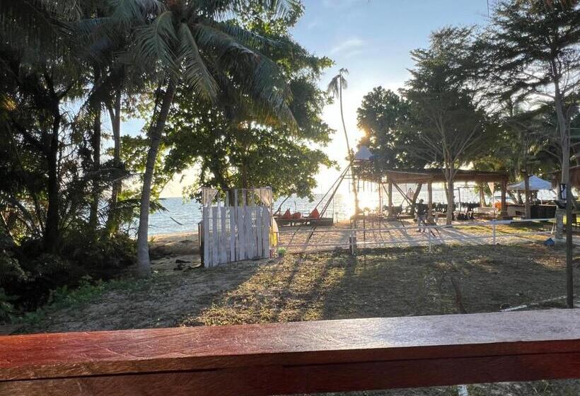 چادر با خدمات رفاهی استاندارد, Kohmak Homehug&beachclub