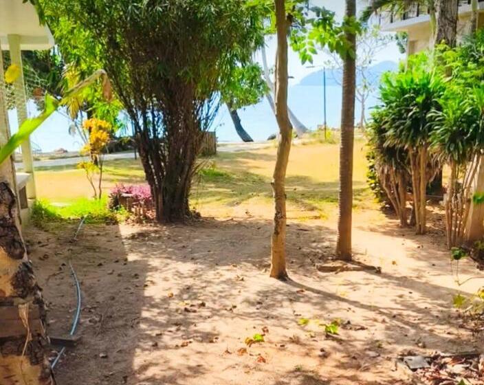بانگلوی استاندارد, Kohmak Homehug&beachclub