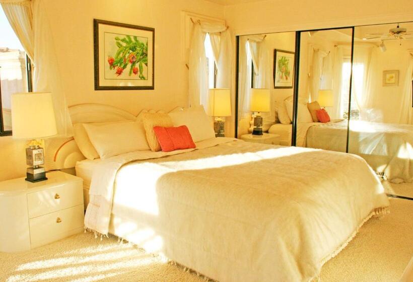 디럭스 룸 킹사이즈 침대, Topanga Canyon Inn Bed And Breakfast