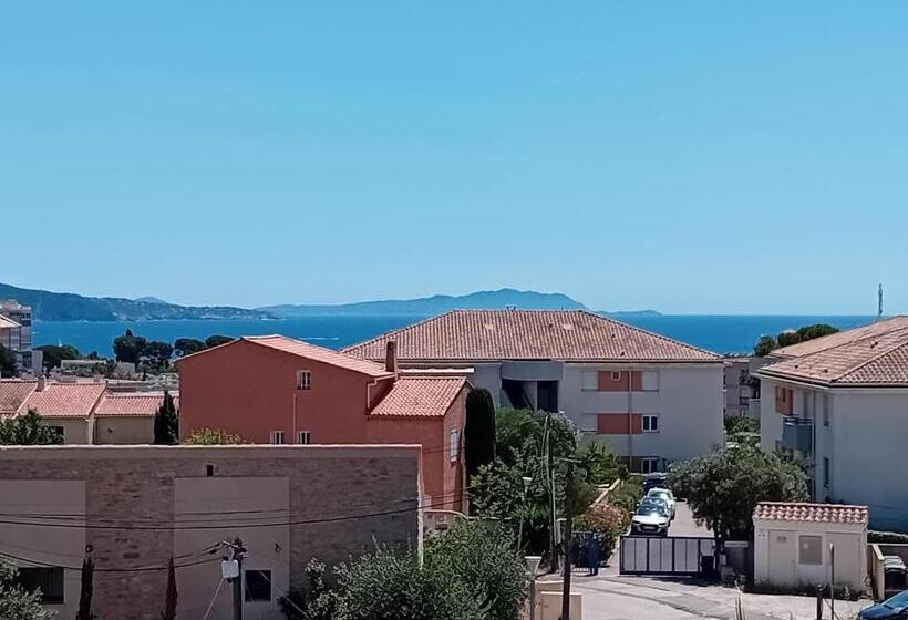 اتاق لوکس با چشم‌انداز دریا, Charmante Chambre Avec Vue Mer