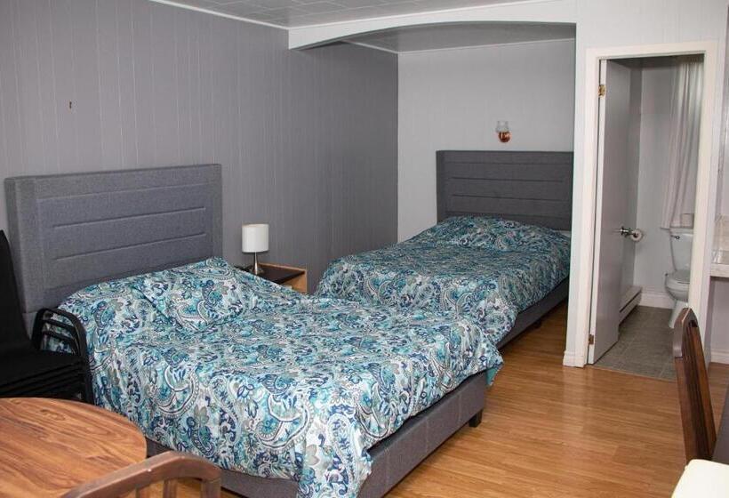 Четырехместный Номер Стандарт Вид на Море, Motel De La Mer
