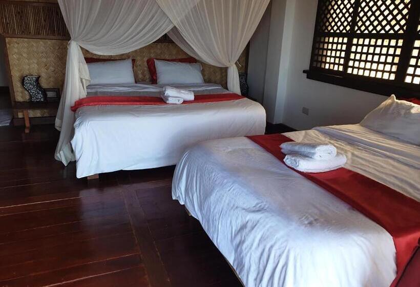 اتاق خانوادگی با چشم‌انداز دریا, Miley Lodging Restobar