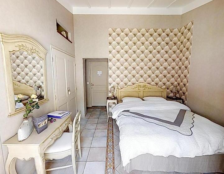 带大床的标准间, Chambres D Hôtes Et Gîtes Les Restanques