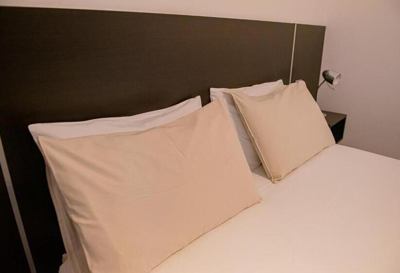 Четырехместный Номер Стандарт, Artemide Fiore Club B&b Suite Spa