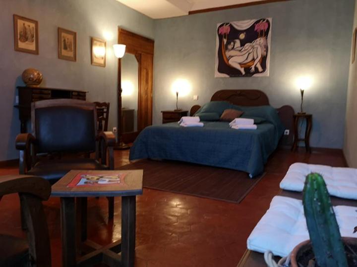 Номер Deluxe, El Castell Embruixat