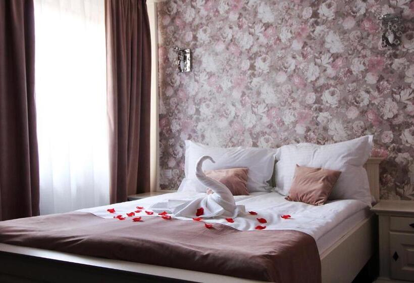 اتاق استاندارد, Select House