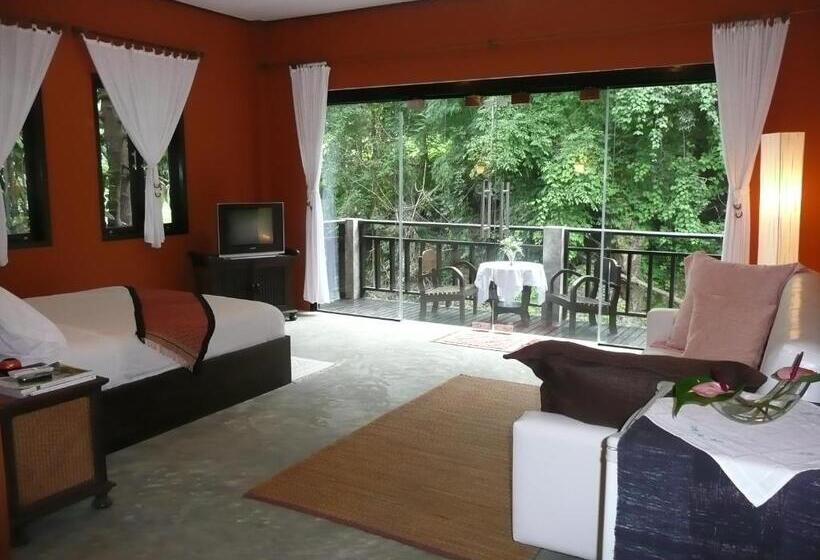 Бунгало Deluxe, Little Eden Guesthouse