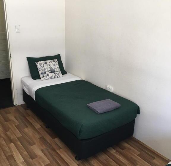 이코노미 룸, Youth Shack Backpackers Darwin