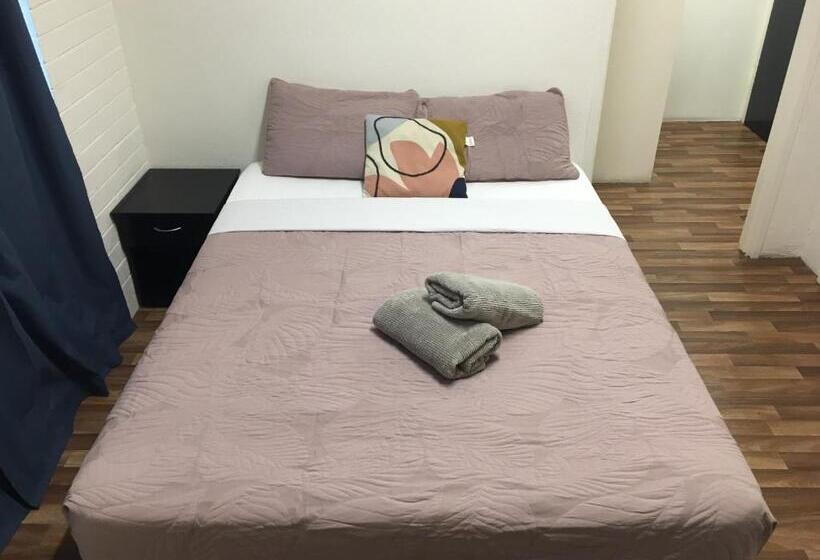 스탠다드 룸, Youth Shack Backpackers Darwin