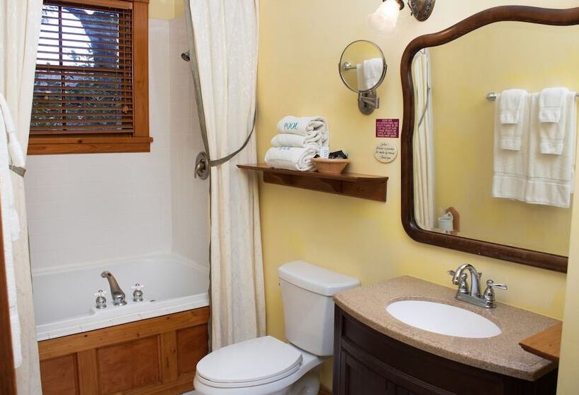 Номер Стандарт, Sweetwater Branch Inn