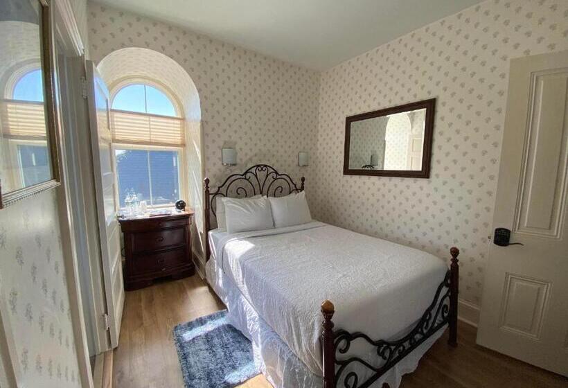 Номер Economy, Greystone Manor Bed & Breakfast