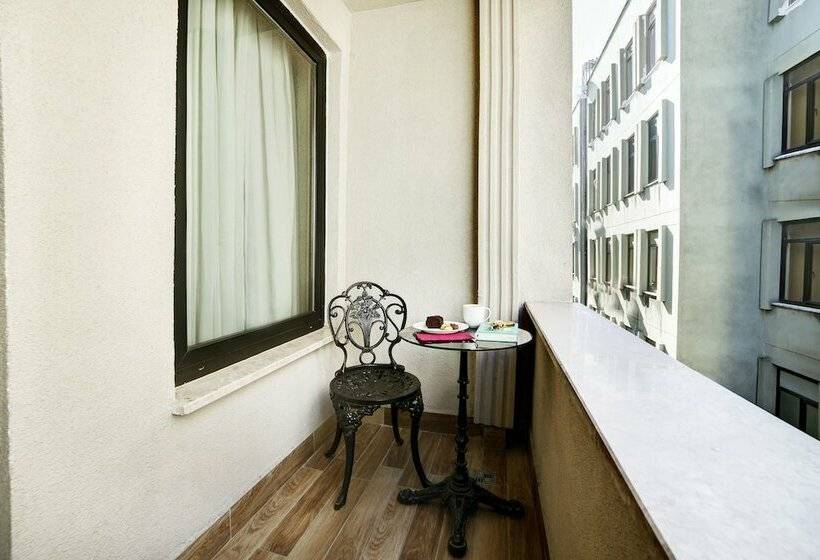 اتاق سوپریور سه تخته, Great Fortune Hotel & Spa