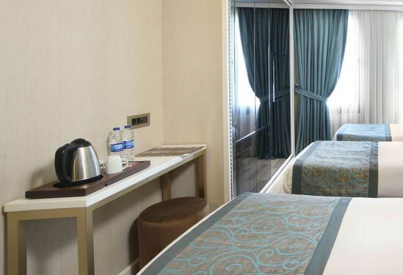 اتاق استاندارد سه نفره, Great Fortune Hotel & Spa