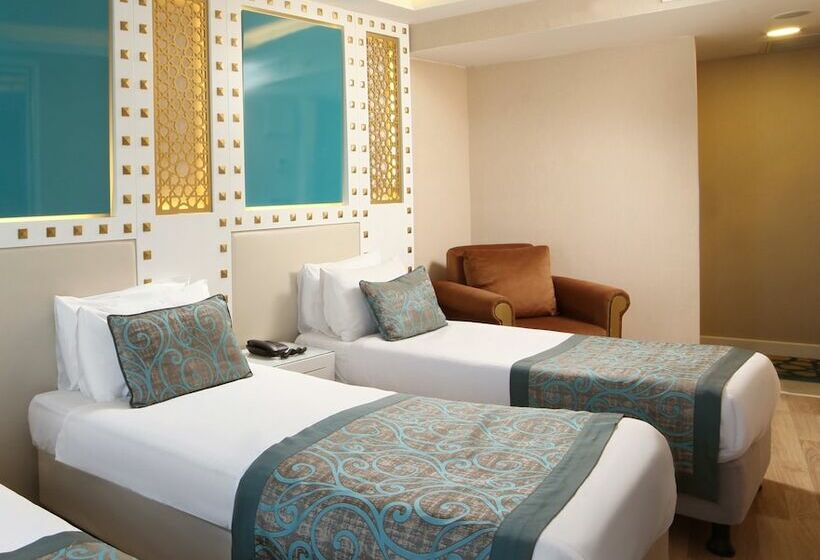 اتاق استاندارد سه نفره, Great Fortune Hotel & Spa