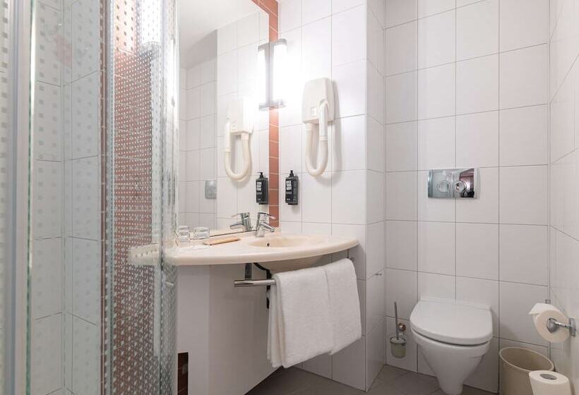 اتاق استاندارد با چشم‌انداز شهر, Ibis Astana