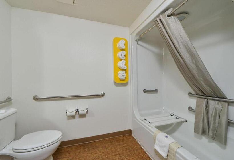 Номер Стандарт Адаптированный для Инвалидов, Motel 6meridian, Id  Boise W