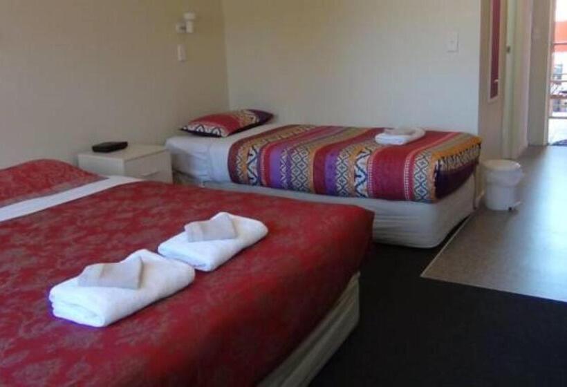 Студия Стандарт, Aaa Northlands Motel
