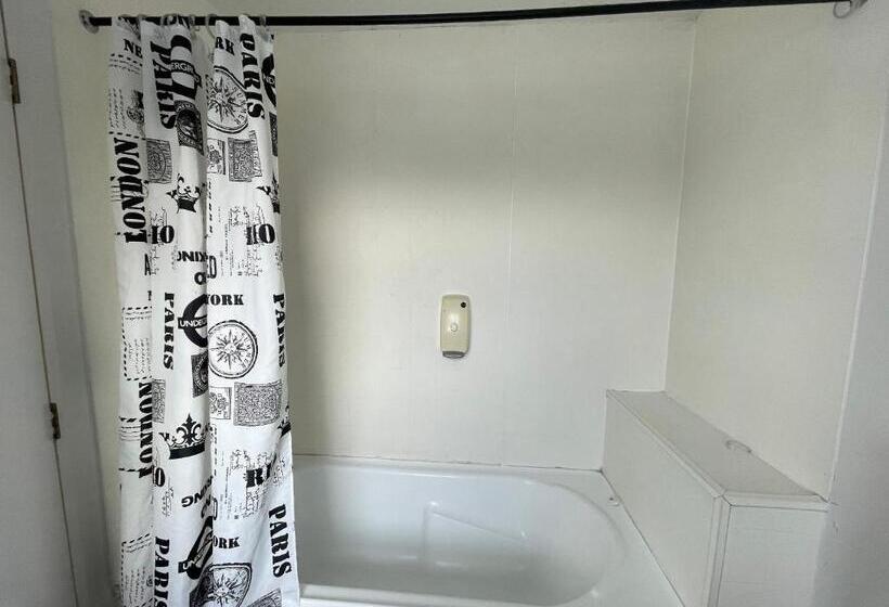 Апартаменты 1 Спальня, Aaa Northlands Motel