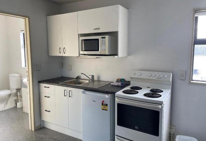 Апартаменты 1 Спальня, Aaa Northlands Motel