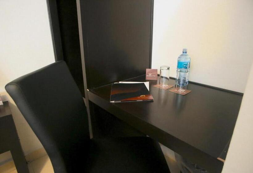 Номер Стандарт, Aranjuez Hotel & Suites