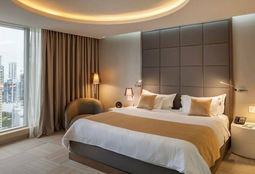 Полулюкс Вид на Город, Las Americas Golden Tower Panama